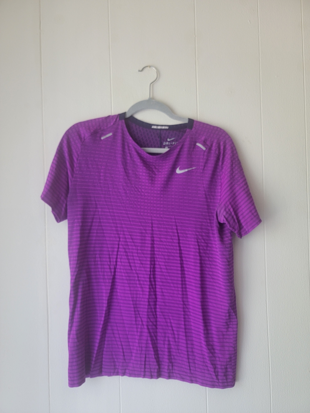 Nike Men's Athletic Tee